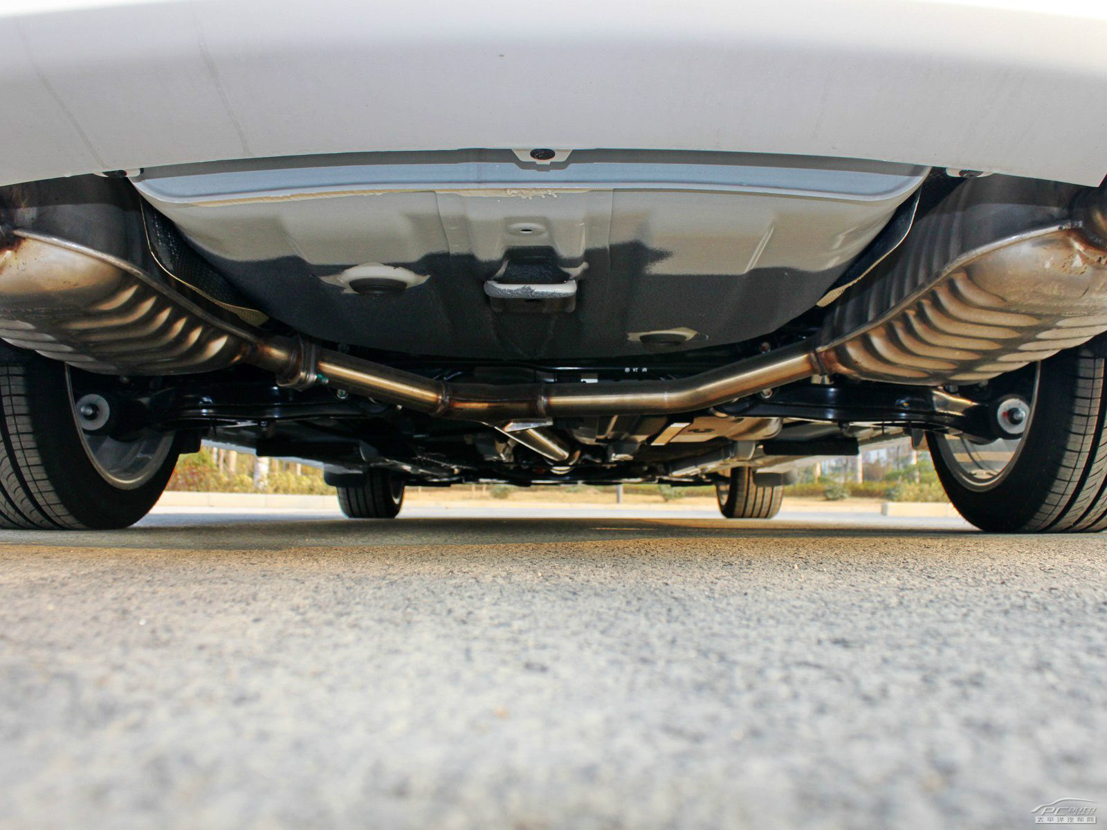 索納塔細(xì)節(jié)高清大圖