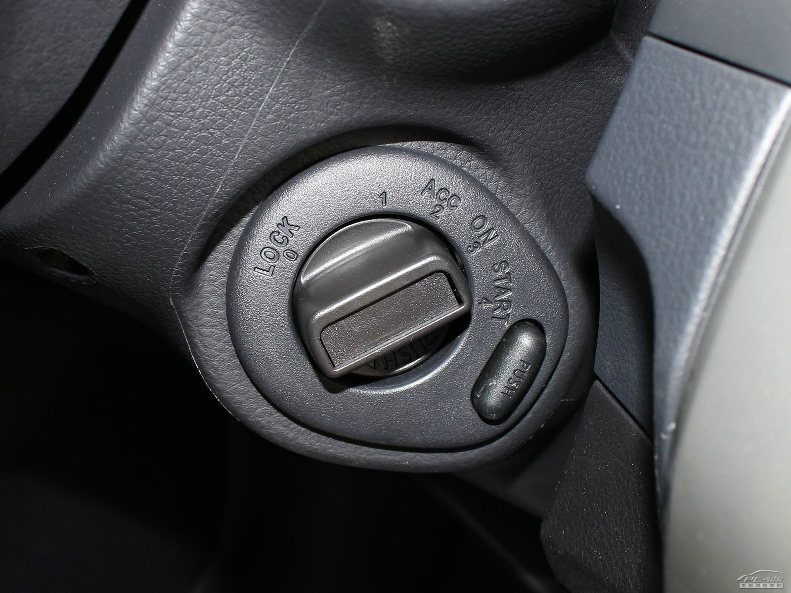 驪威內(nèi)飾高清大圖