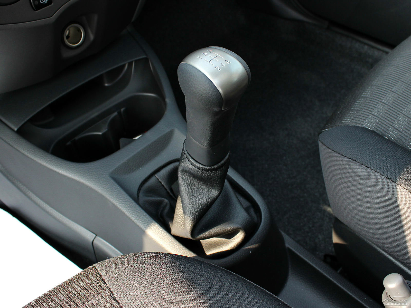 驪威內(nèi)飾高清大圖