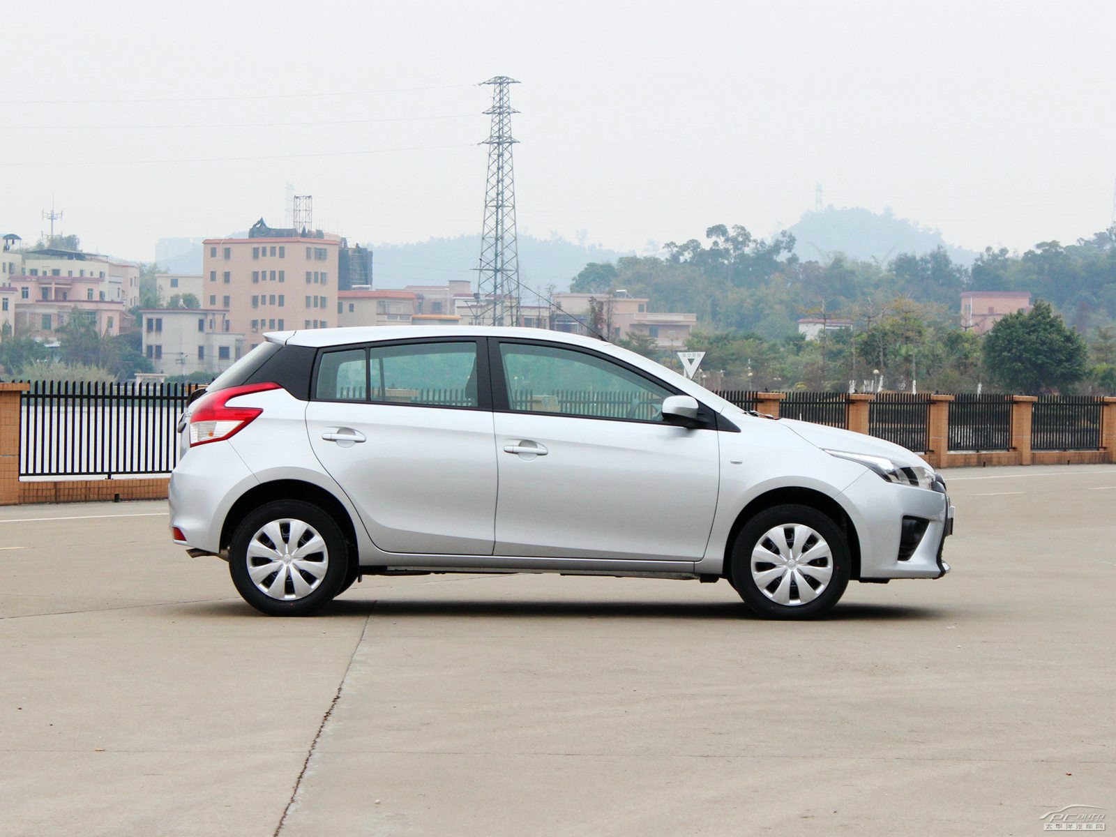 YARiS L 致炫外觀高清大圖