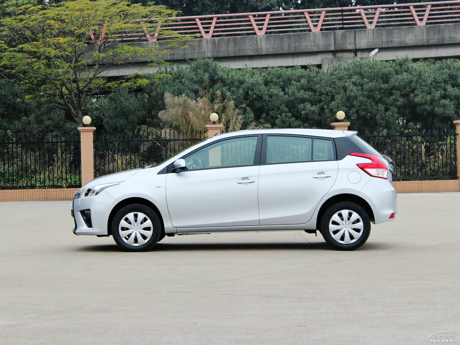 YARiS L 致炫外觀高清大圖