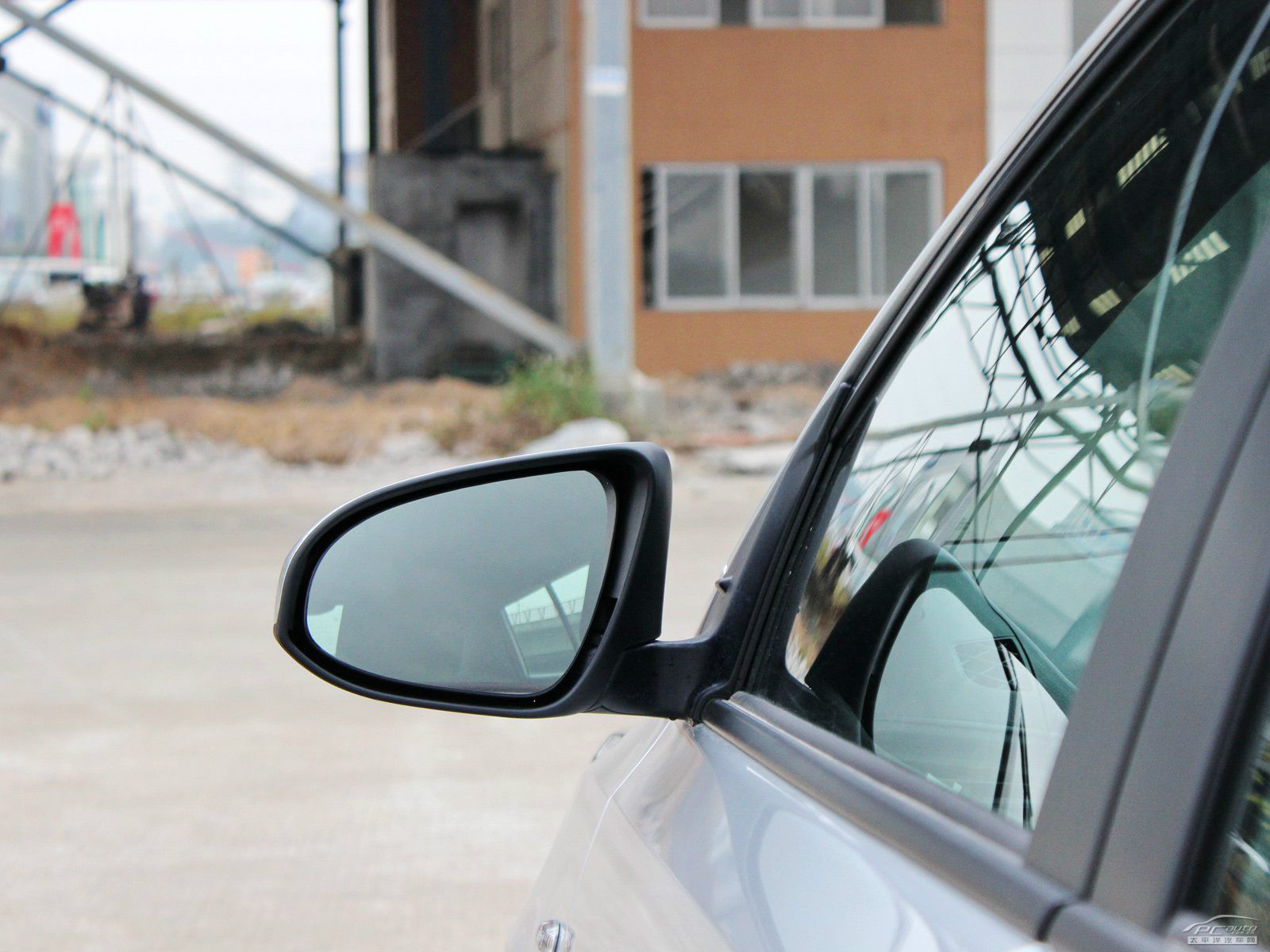 YARiS L 致炫外觀高清大圖