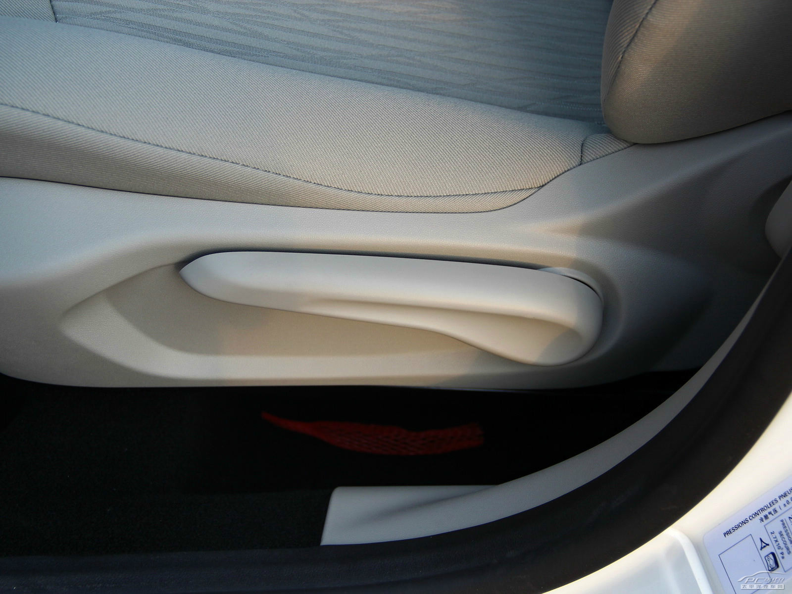 全新愛麗舍內(nèi)飾高清大圖