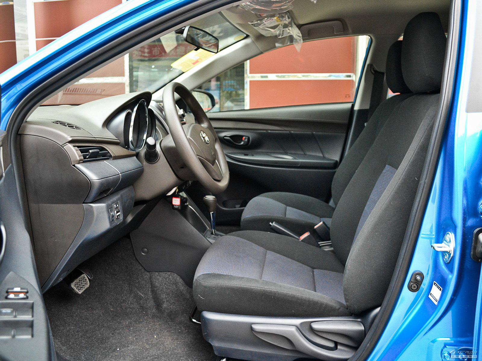 YARiS L 致炫空間高清大圖