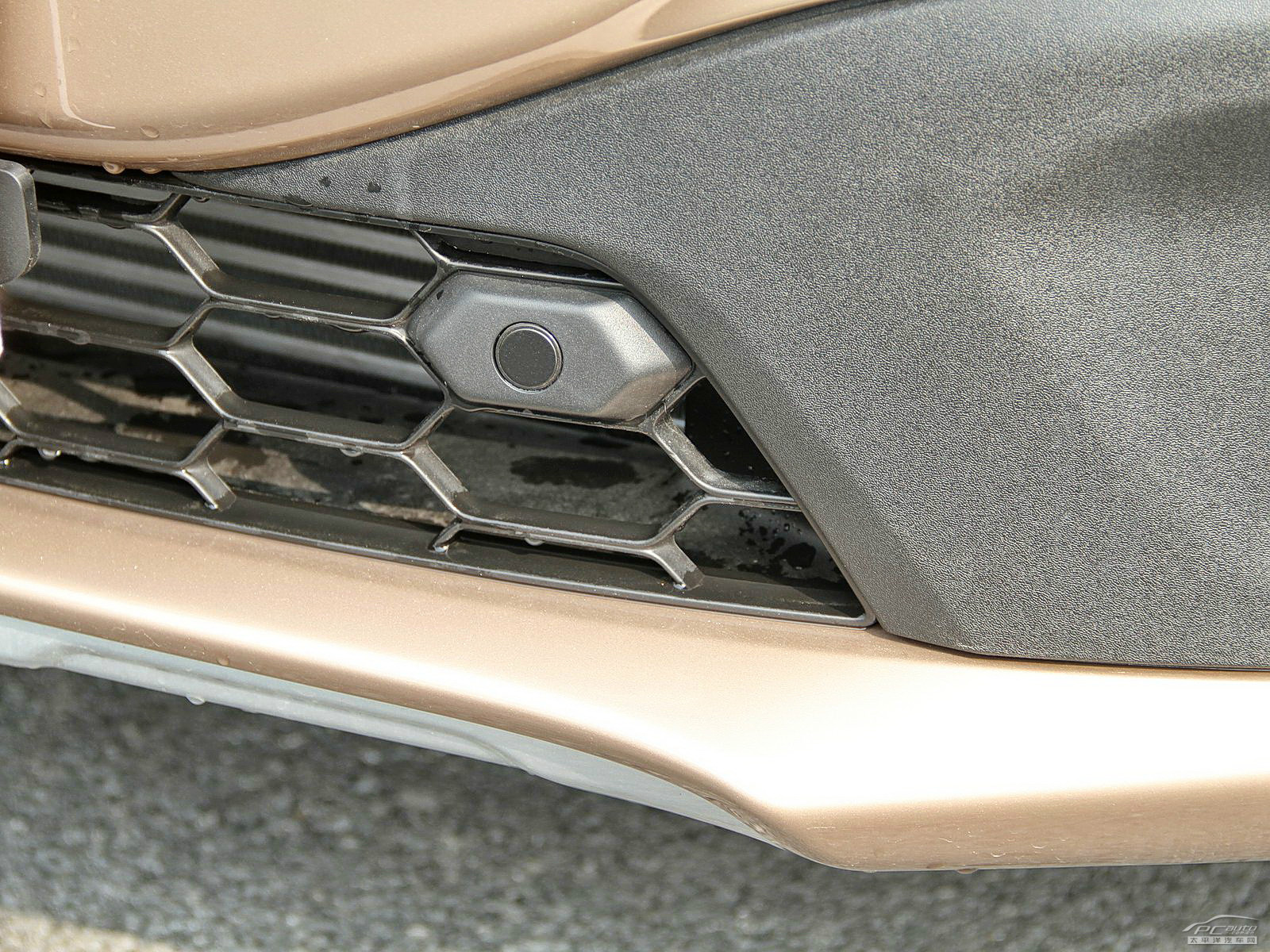 沃爾沃V40外觀高清大圖