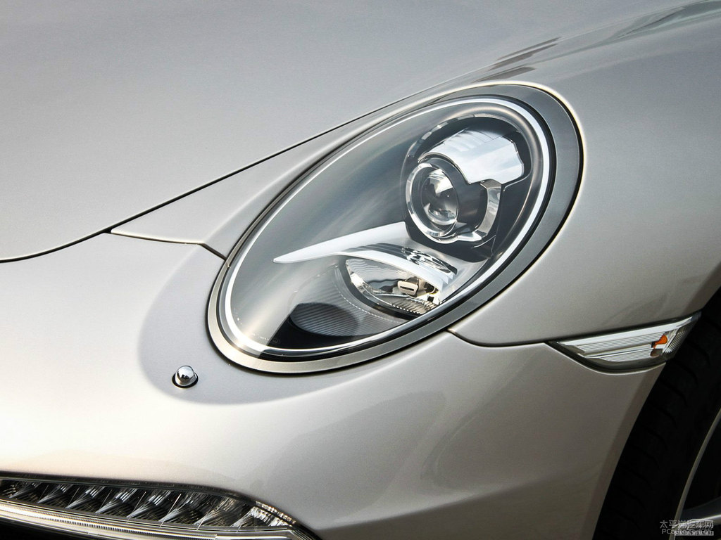 GT銀保時捷911車頭外觀圖片