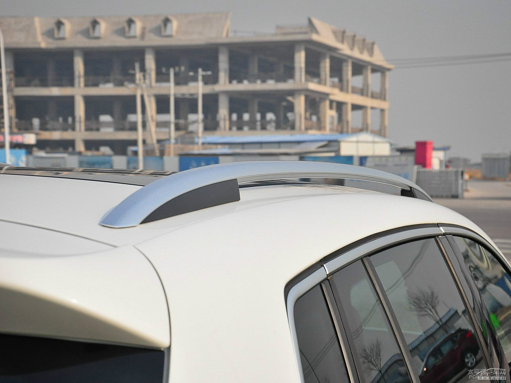 ɫTiguan܇^DƬ