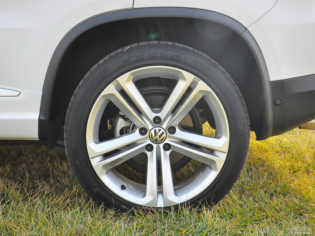 ɫTiguan܇^DƬ