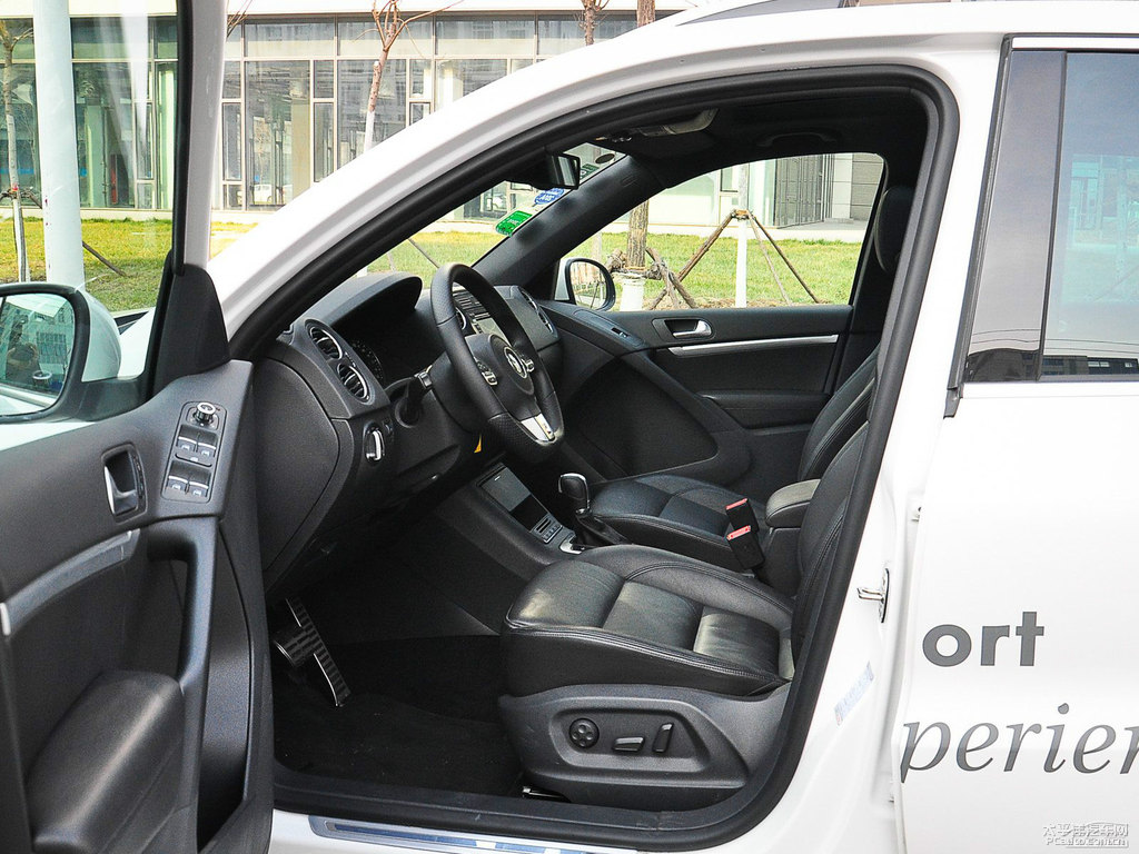 ɫTiguan{˿ggDƬ