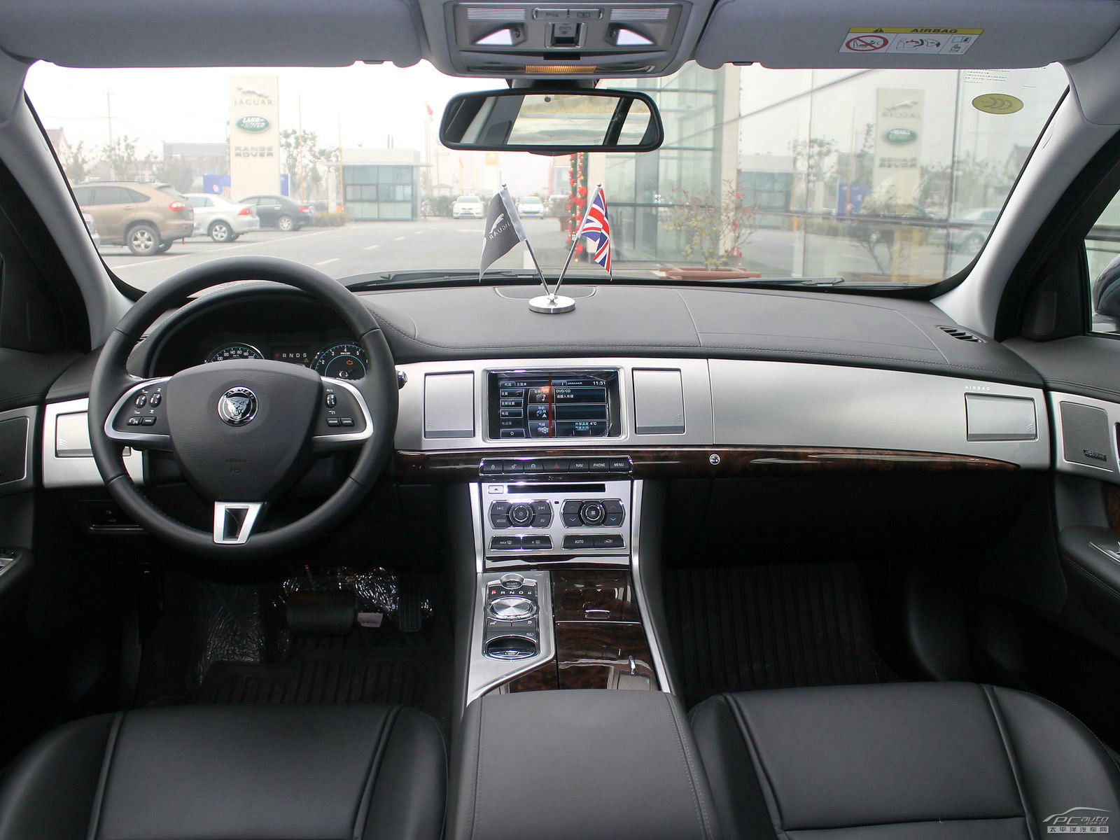 捷豹XF(進口)內飾高清大圖