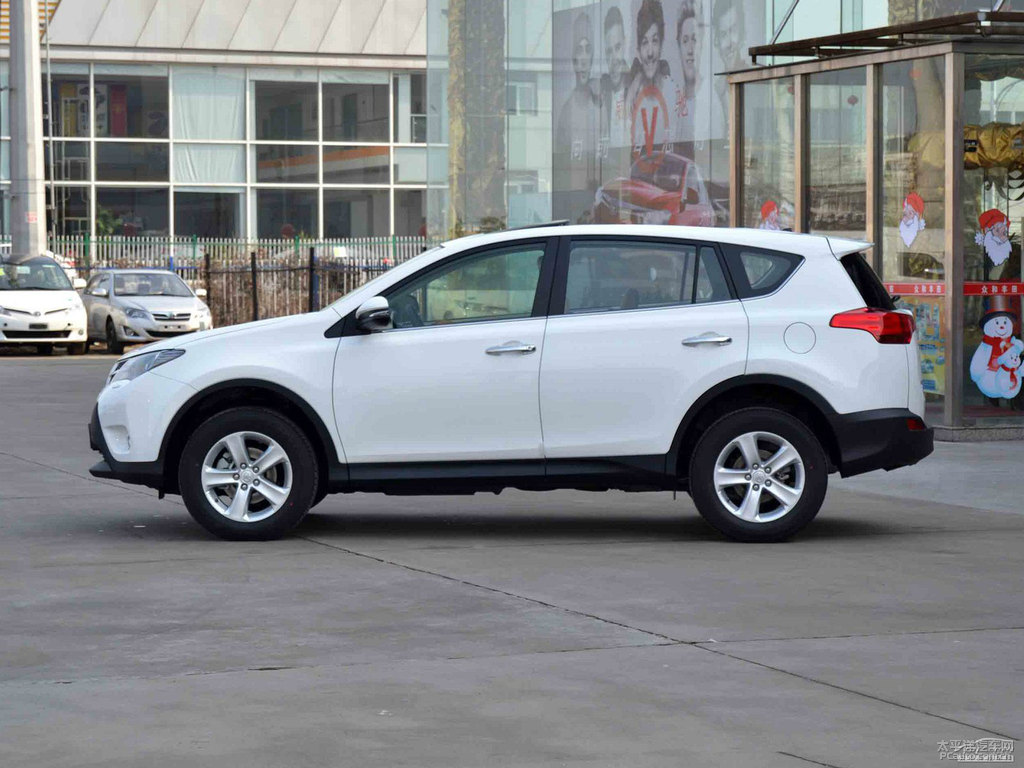 超級白RAV4榮放整車外觀外觀圖片