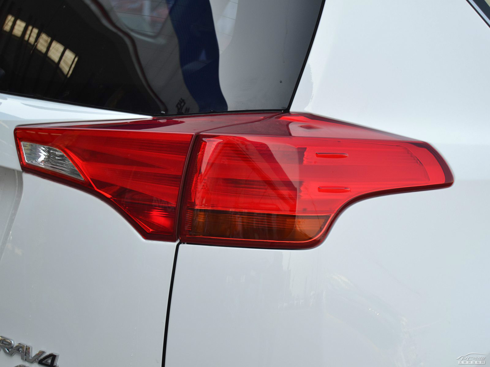 RAV4榮放外觀高清大圖
