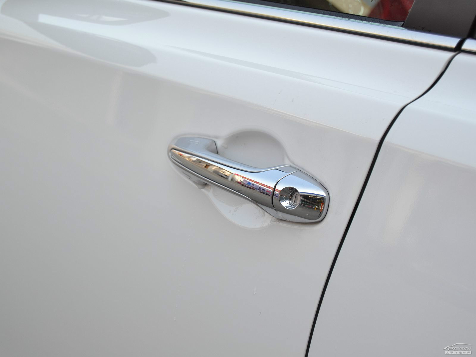 RAV4榮放外觀高清大圖
