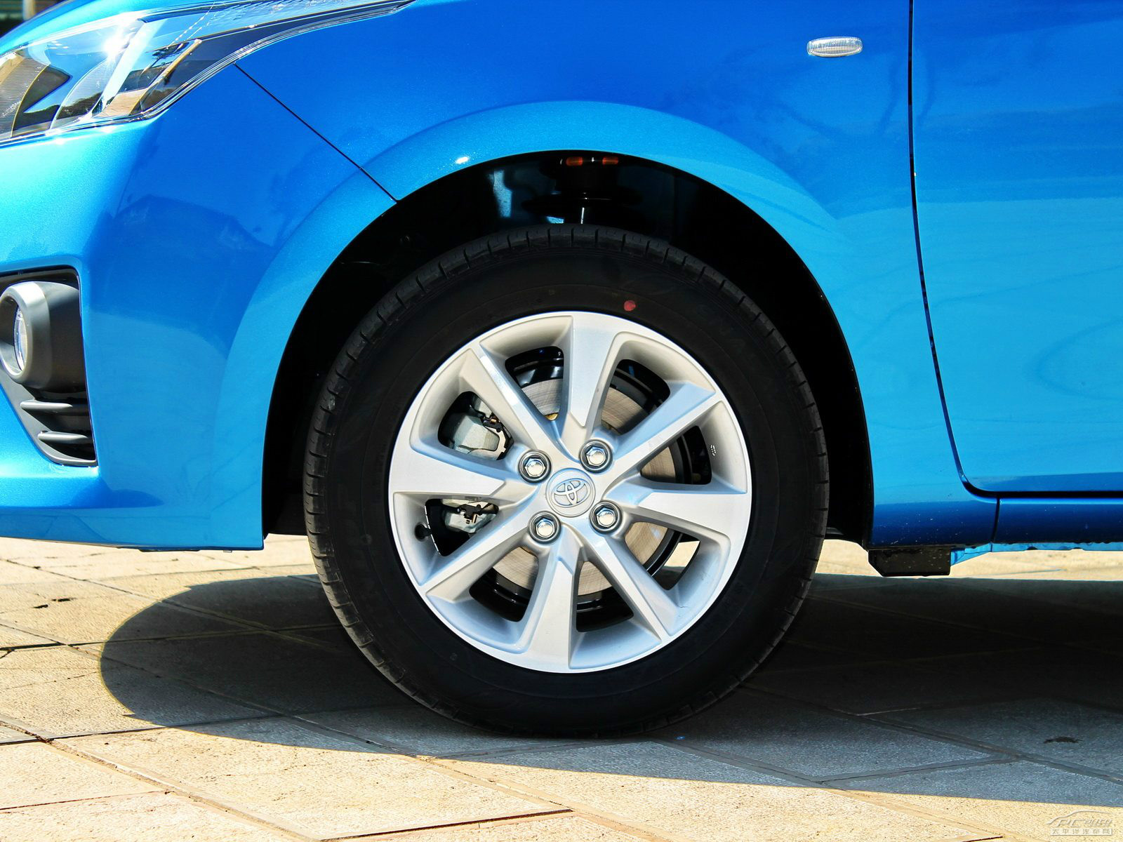 YARiS L 致炫外觀高清大圖