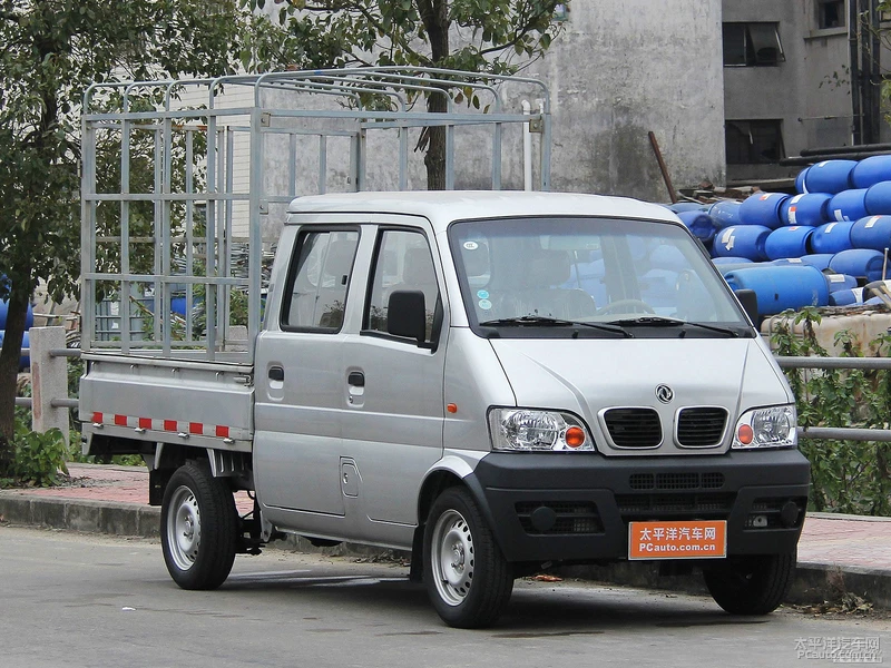 东风小康k02空调滤芯在哪里?