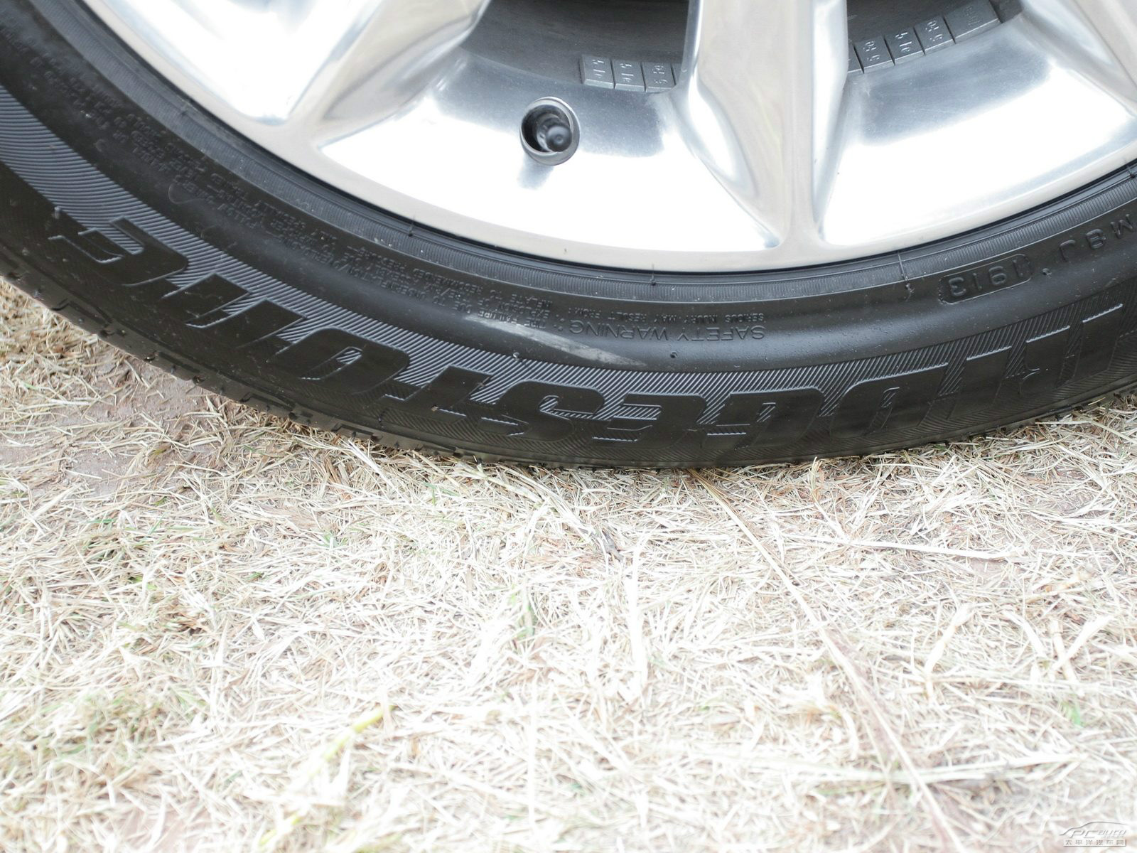 自由光(進(jìn)口)細(xì)節(jié)高清大圖