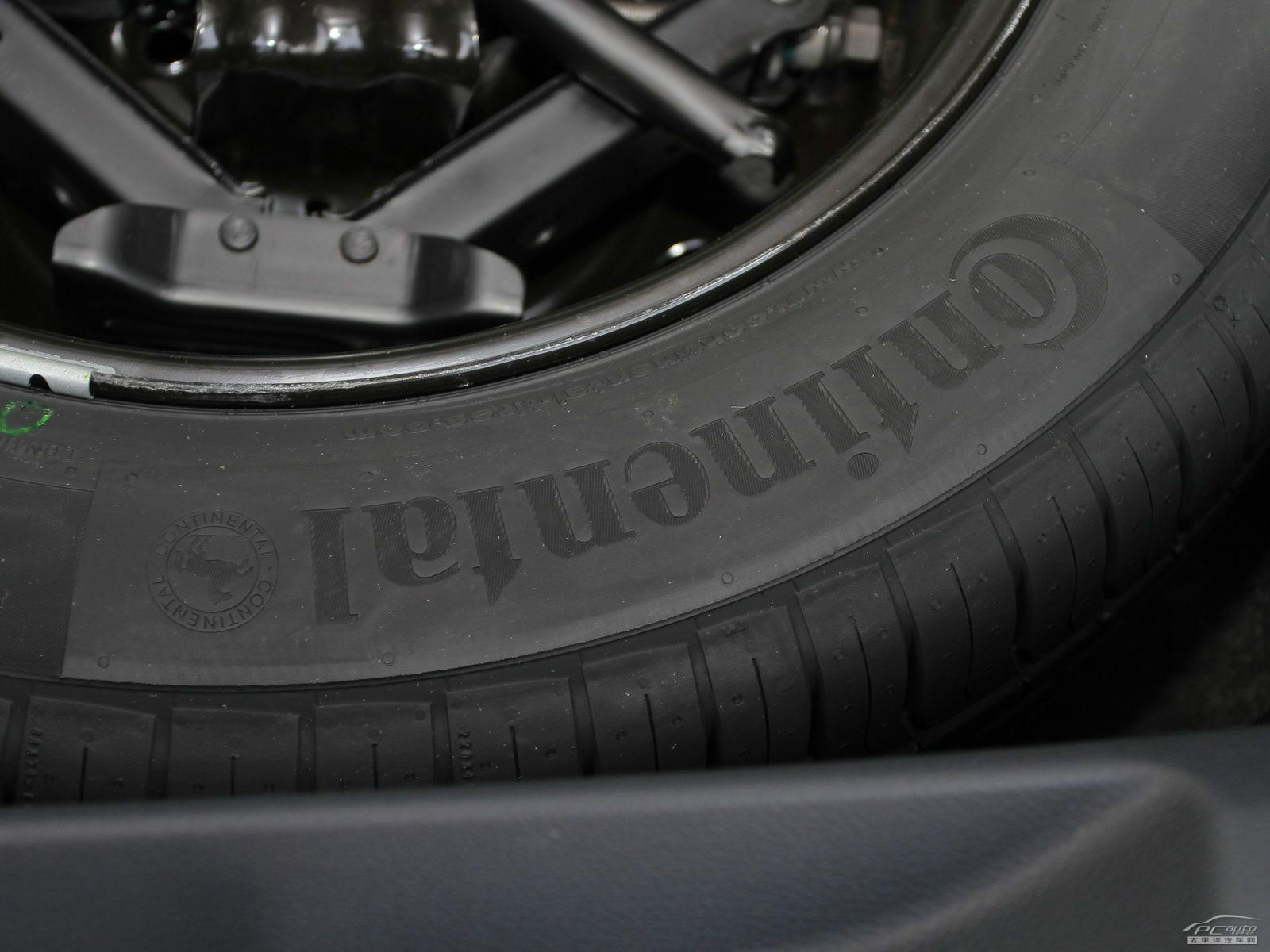 自由光(進(jìn)口)細(xì)節(jié)高清大圖