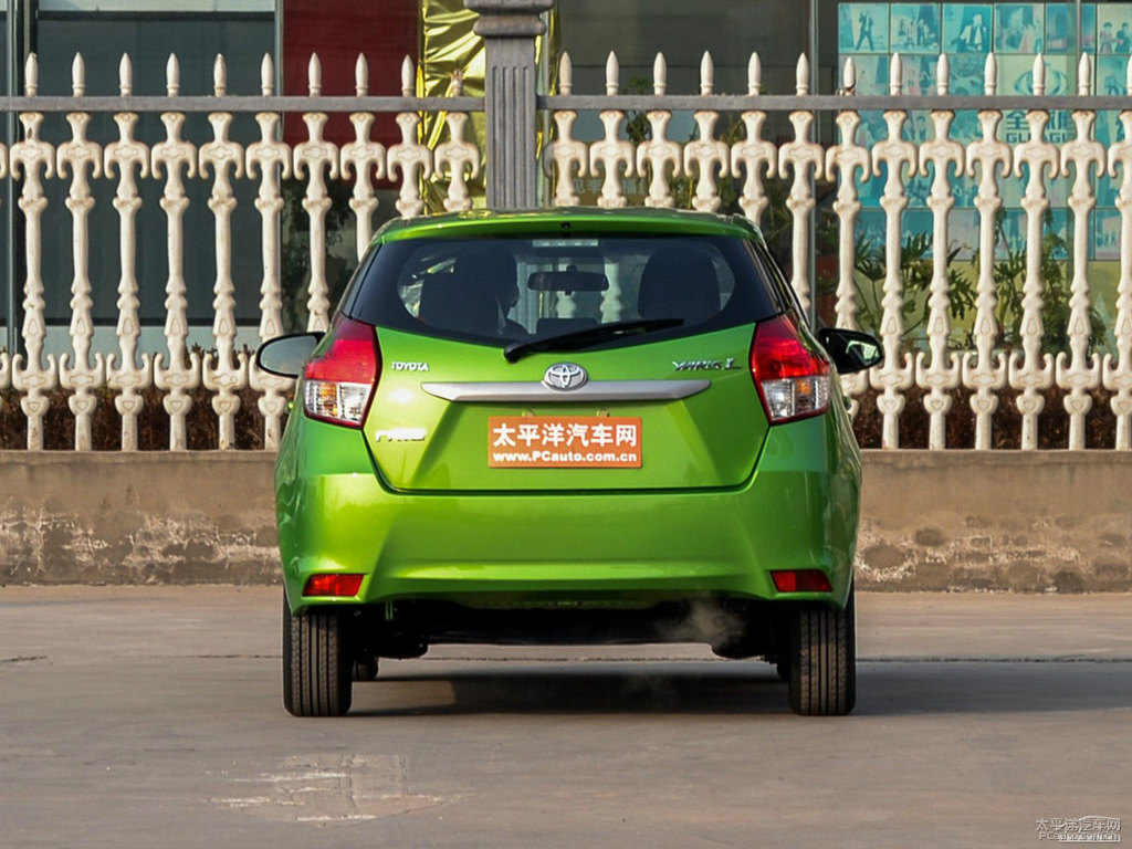 炫彩綠YARiS L 致炫整車外觀外觀圖片