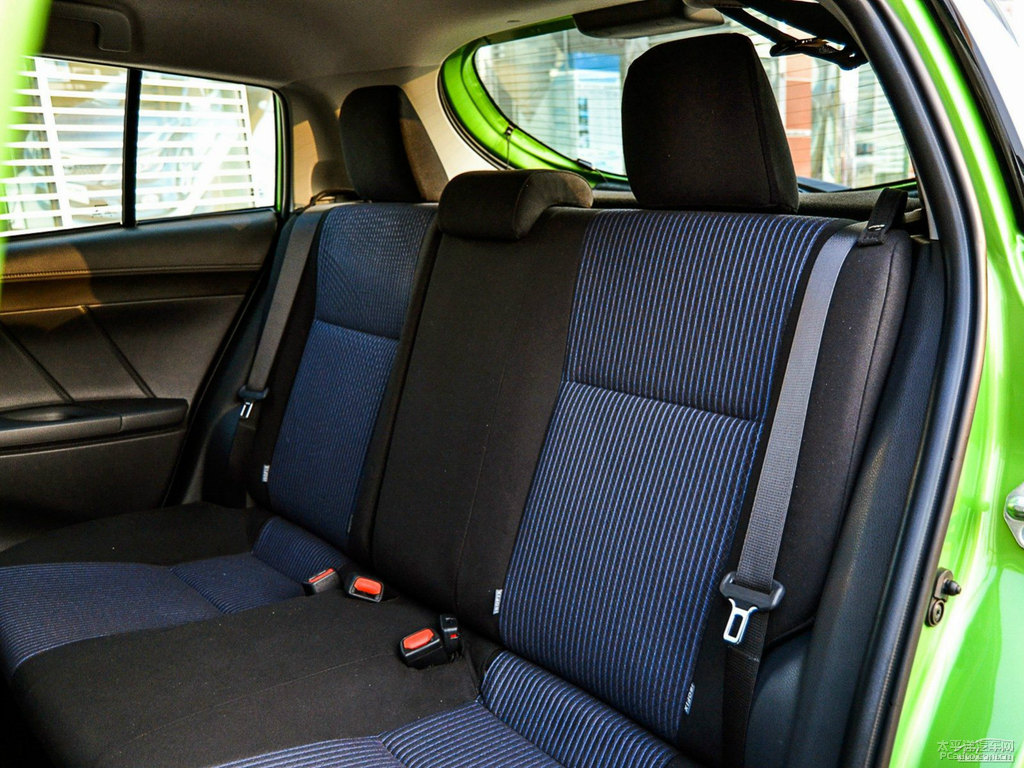 炫彩綠YARiS L 致炫座椅內(nèi)飾圖片