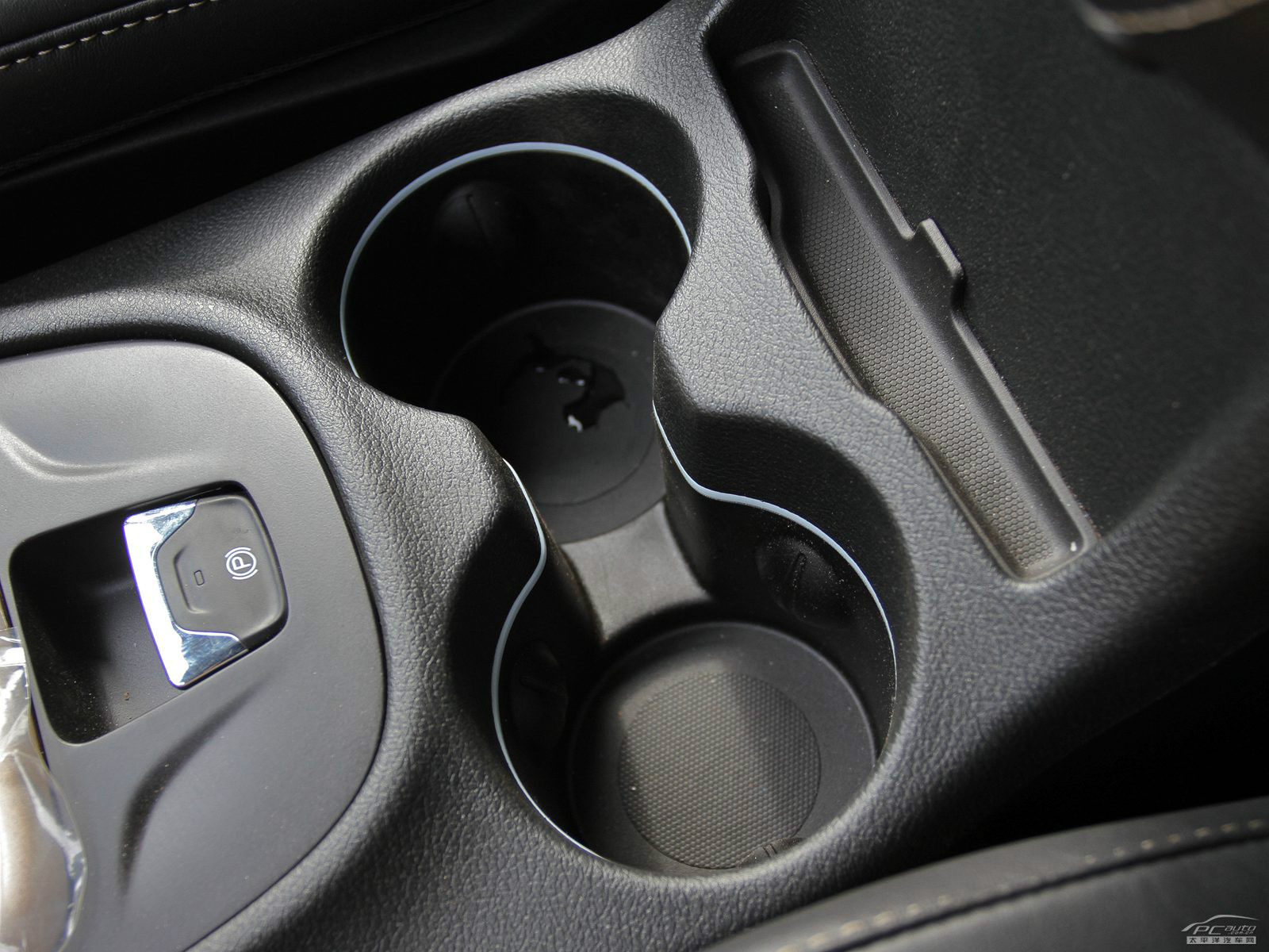 自由光(進(jìn)口)空間高清大圖