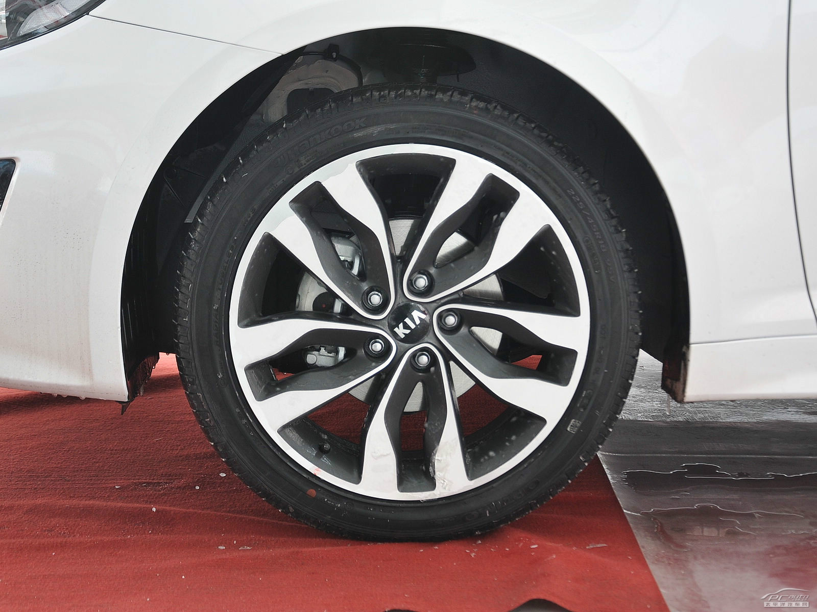 起亞K5凱酷外觀高清大圖