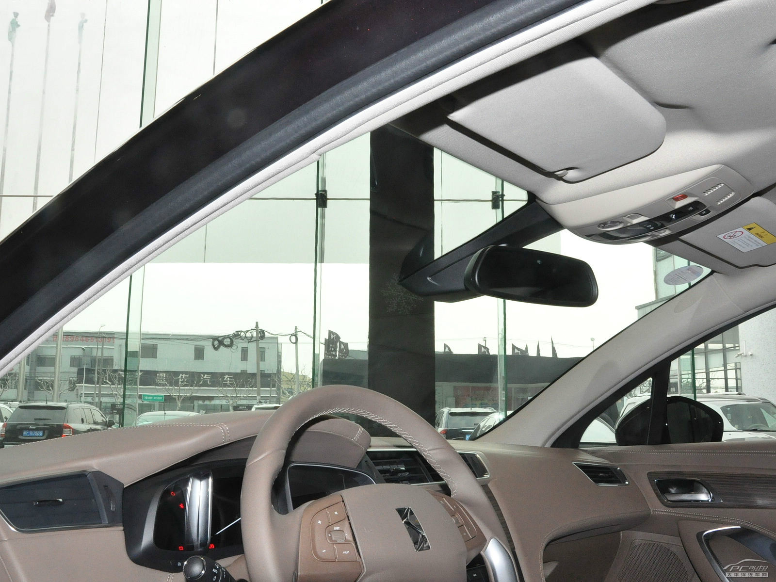 DS 5LS內(nèi)飾高清大圖
