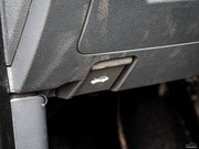 2013款 1.5L 手動舒適型5座 2013款 1.5L 手動舒適型5座