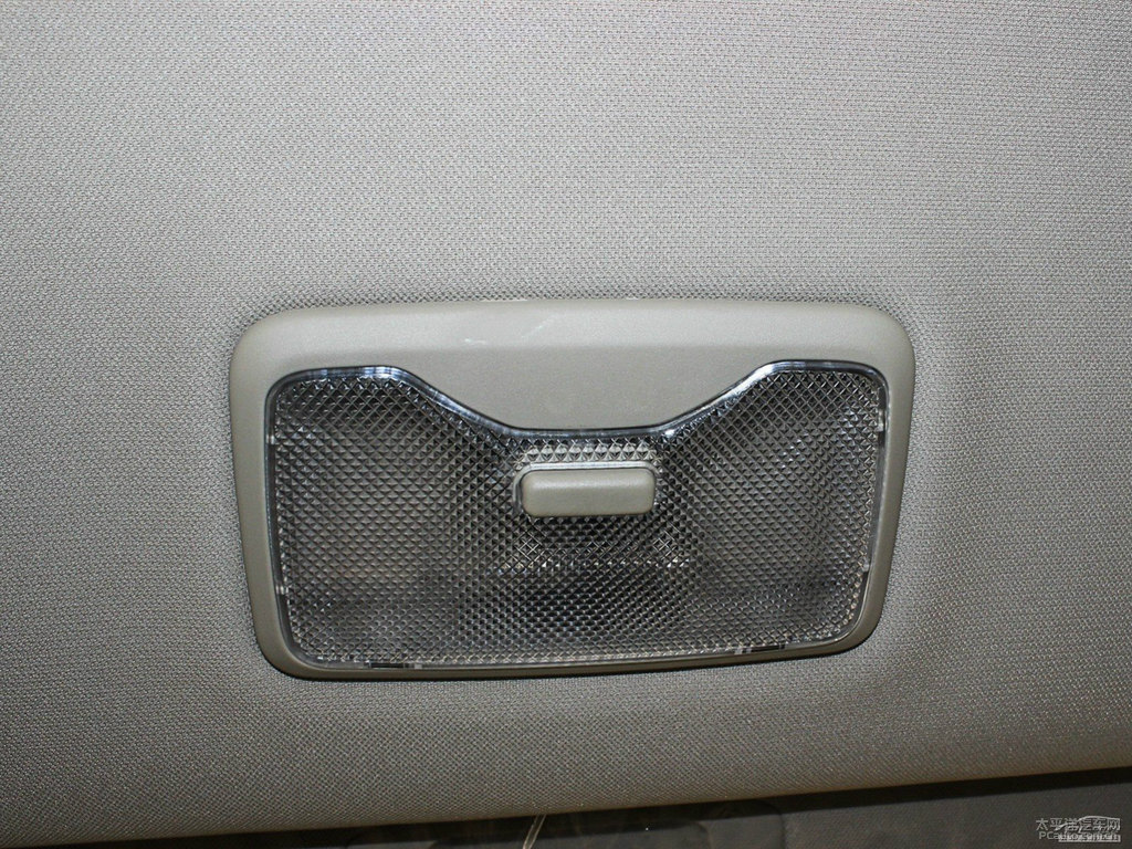 珍珠白逸動車廂內(nèi)飾圖片