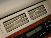 2012款 4.6L VX-R 自動 2012款 4.6L VX-R 自動