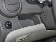 2013款 三廂 1.2L 手動 理想版 2013款 三廂 1.2L 手動 理想版