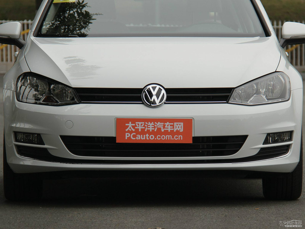 唐古拉白高爾夫車頭外觀圖片