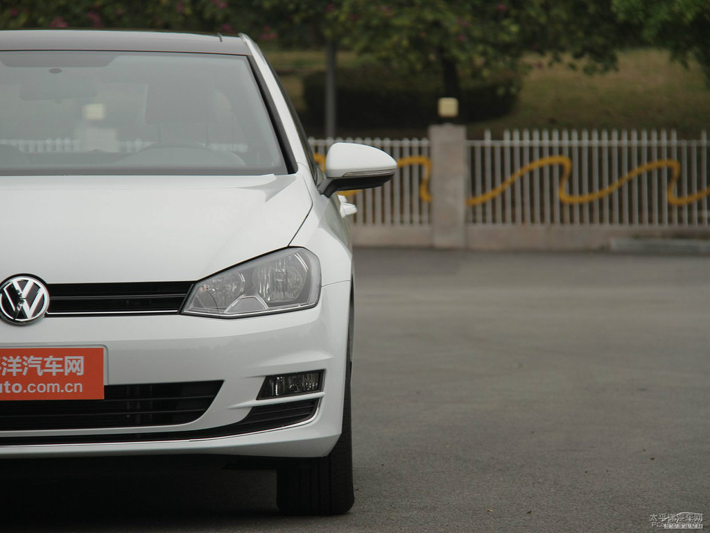 唐古拉白高爾夫車(chē)頭外觀圖片