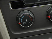 2014款 1.6L 自動(dòng)舒適型 2014款 1.6L 自動(dòng)舒適型