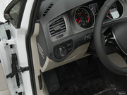 2014款 1.6L 自動(dòng)舒適型 2014款 1.6L 自動(dòng)舒適型