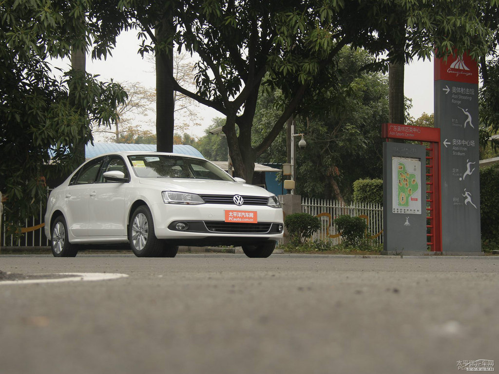 糖果白速騰整車外觀外觀圖片