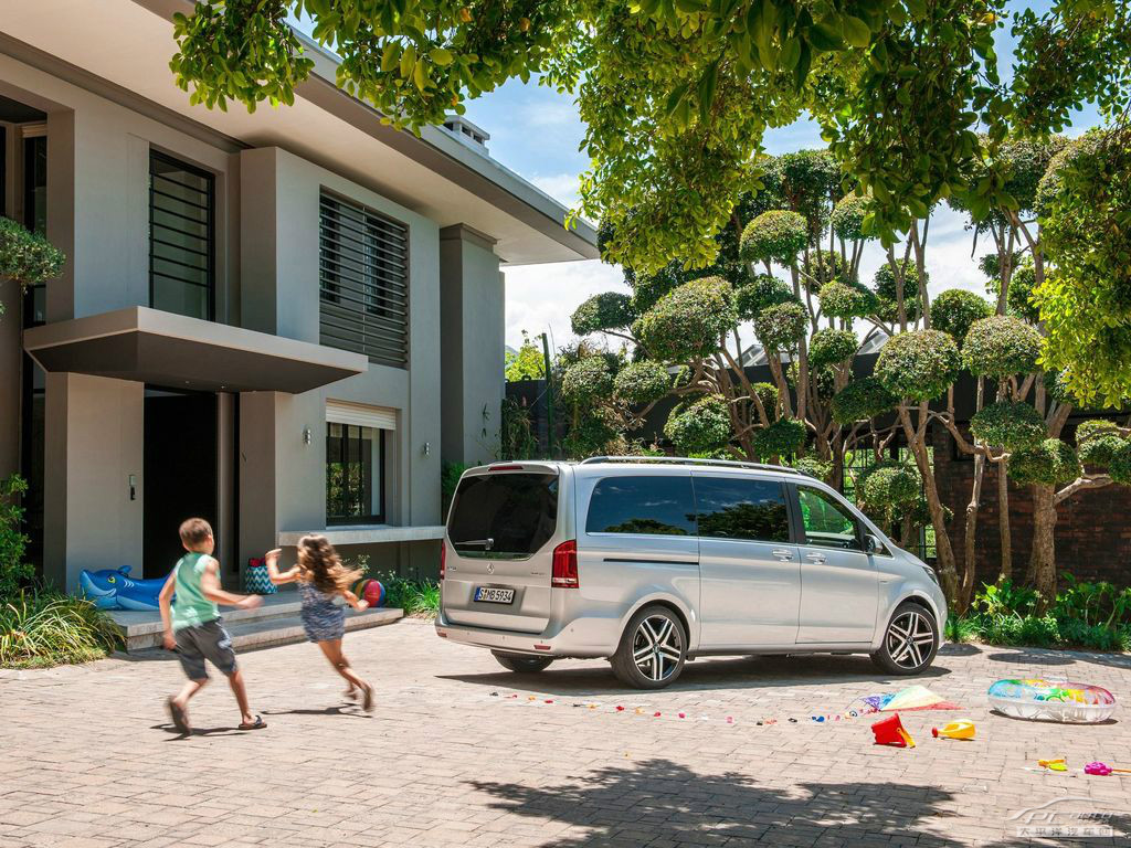 奔馳V級(jí)(海外)外觀高清大圖