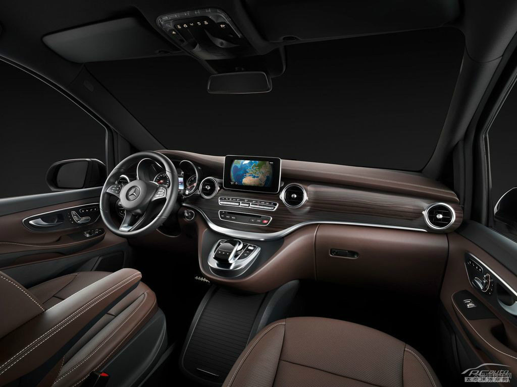 奔馳V級(海外)內(nèi)飾圖片