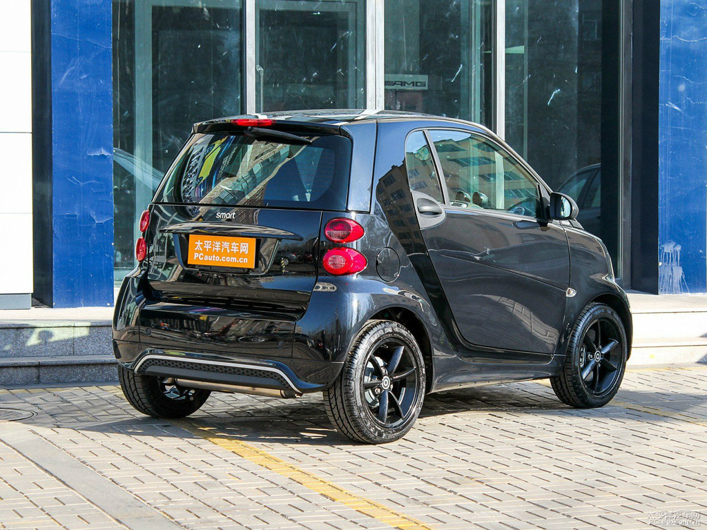 ɫsmart fortwo܇^^DƬ