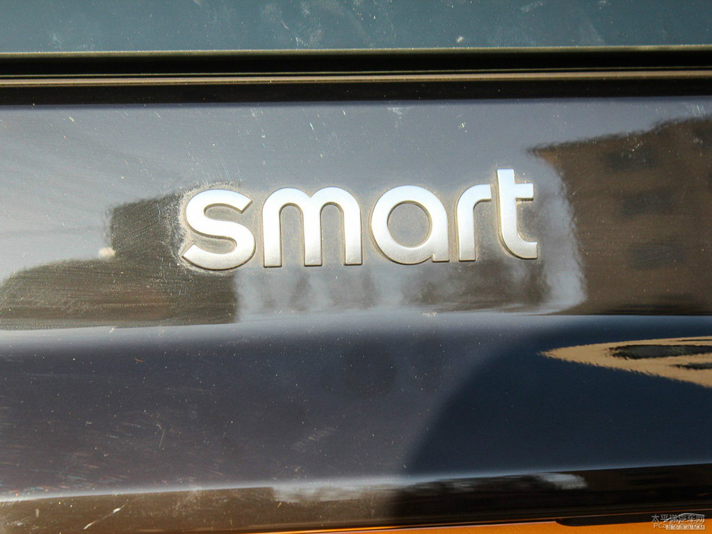 ɫsmart fortwo܇β^DƬ