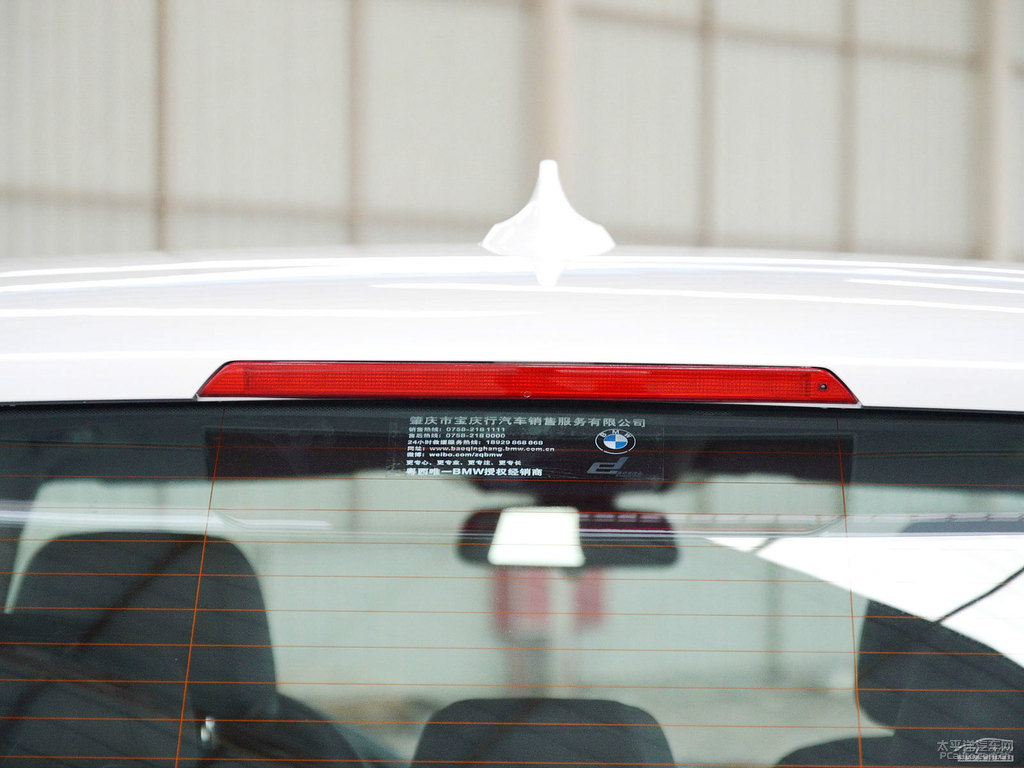 礦石白寶馬X5(進口)車尾外觀圖片