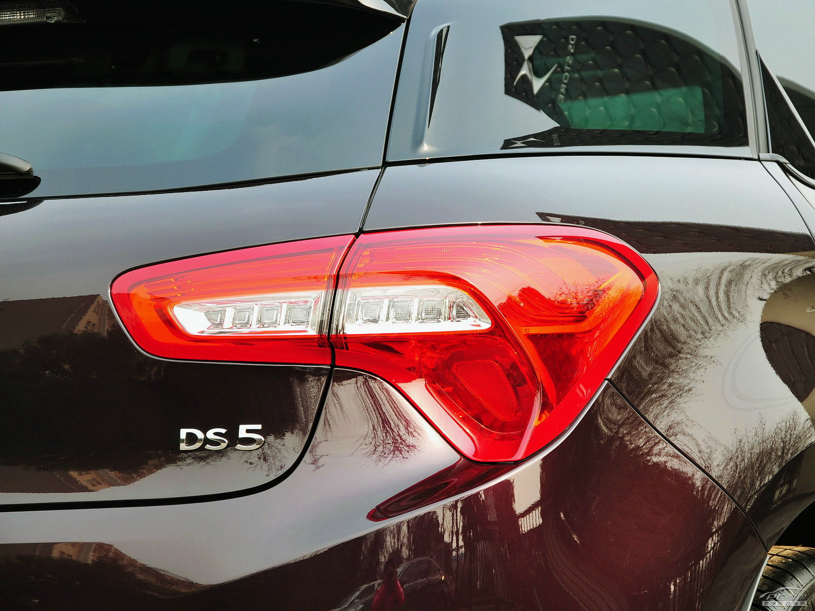DS 5外觀高清大圖
