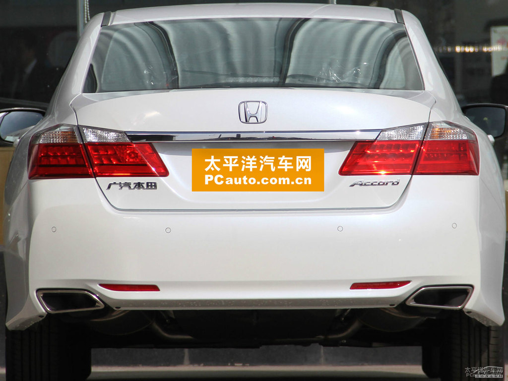 雅閣車尾外觀圖片