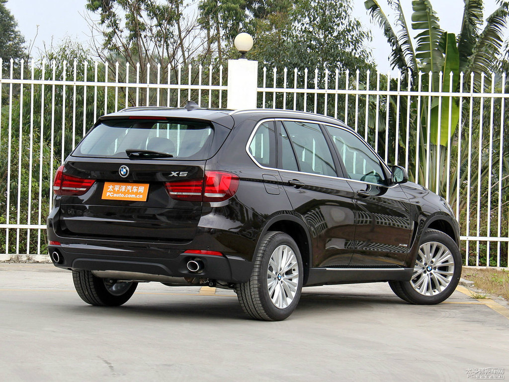 閃晶棕寶馬X5(進(jìn)口)整車外觀外觀圖片