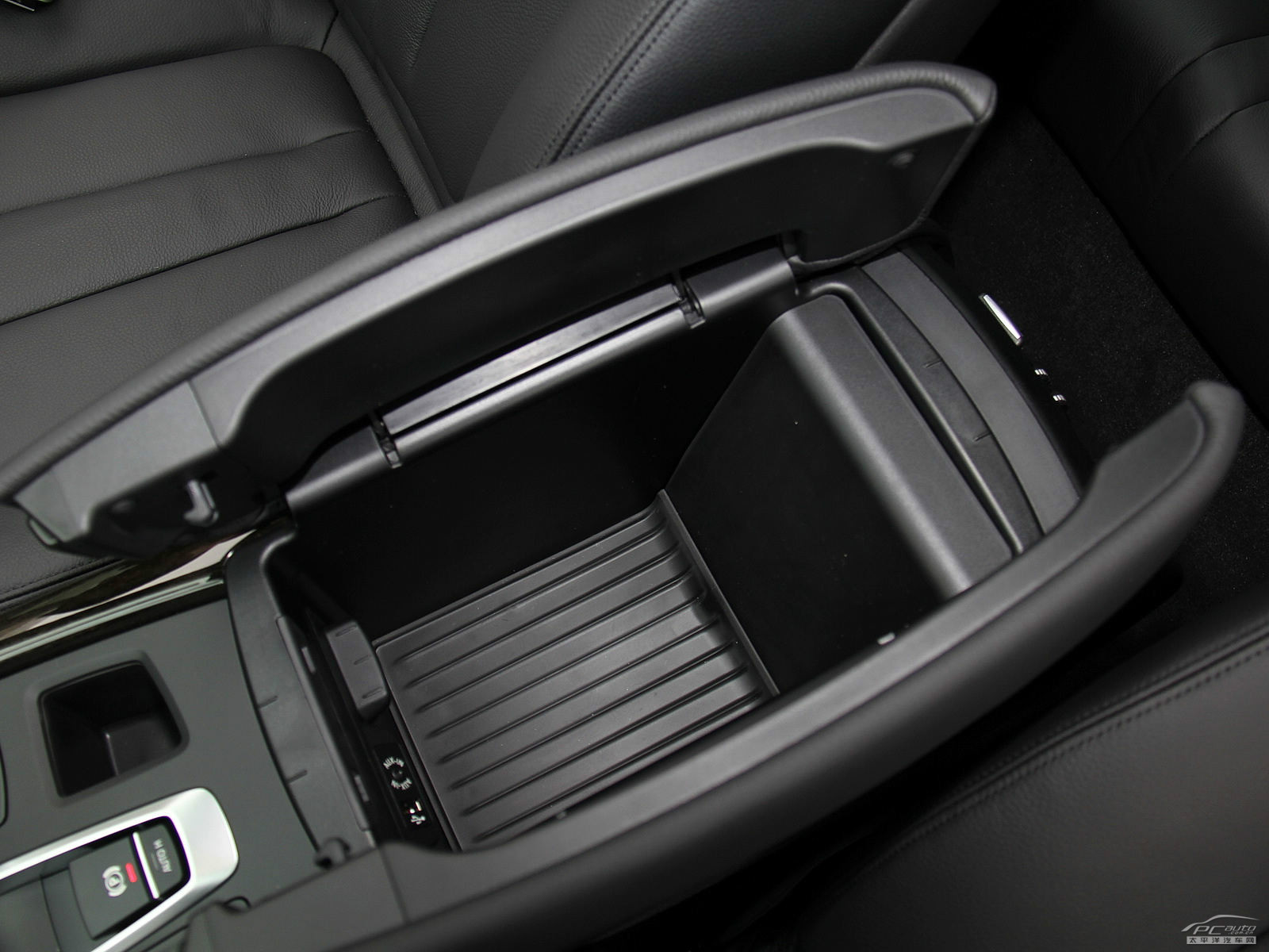 寶馬X5(進(jìn)口)空間高清大圖