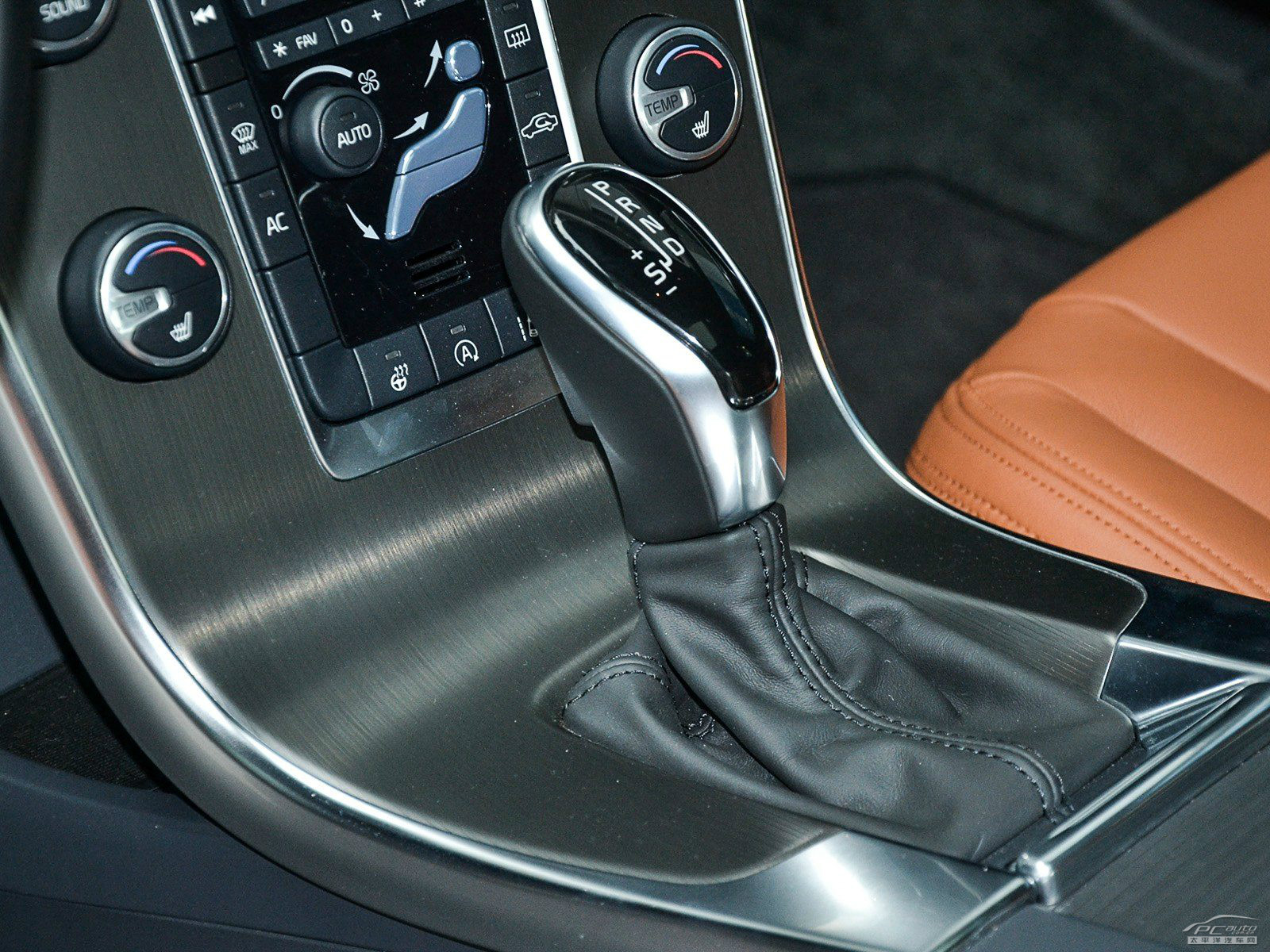 沃爾沃S60內(nèi)飾高清大圖