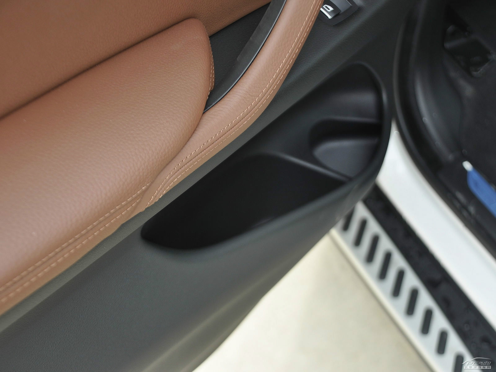 寶馬X5(進(jìn)口)空間高清大圖