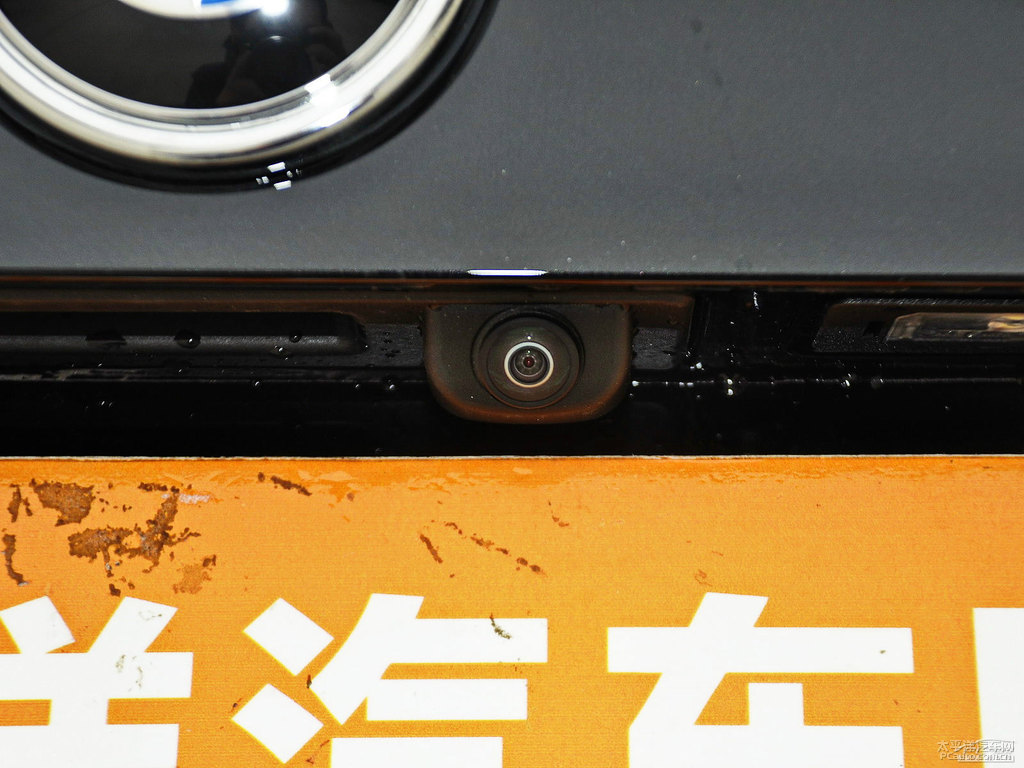 炭黑寶馬X5(進(jìn)口)車尾外觀圖片