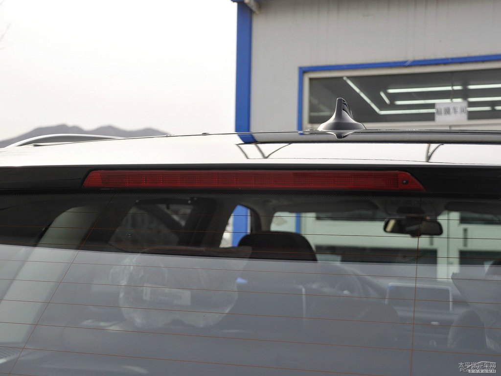 炭黑寶馬X5(進(jìn)口)車尾外觀圖片