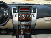 2013款 3.0L 自動兩驅(qū)豪華型 2013款 3.0L 自動兩驅(qū)豪華型