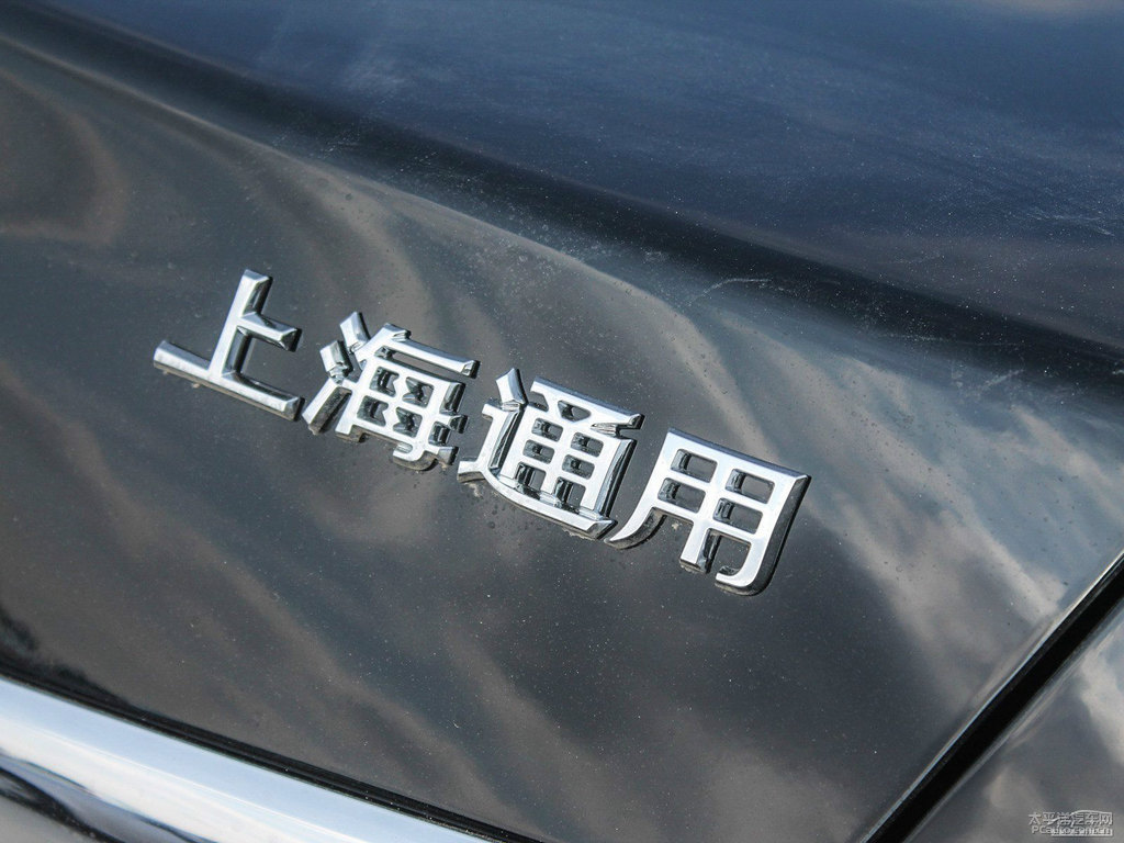 鋼琴黑英朗車身外觀圖片